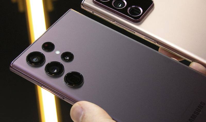 A linha Galaxy S22 foi lançada no Brasil em fevereiro de 2022.