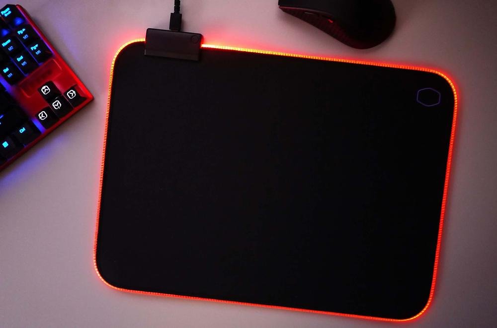 É preciso um cuidado maior ao limpar um mousepad RGB