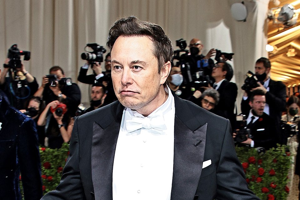 Elon Musk desiste de comprar o Twitter; rede social vai processar