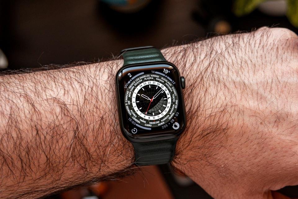Apple Watch pode ganhar versão Pro com preço de até US$ 1 mil