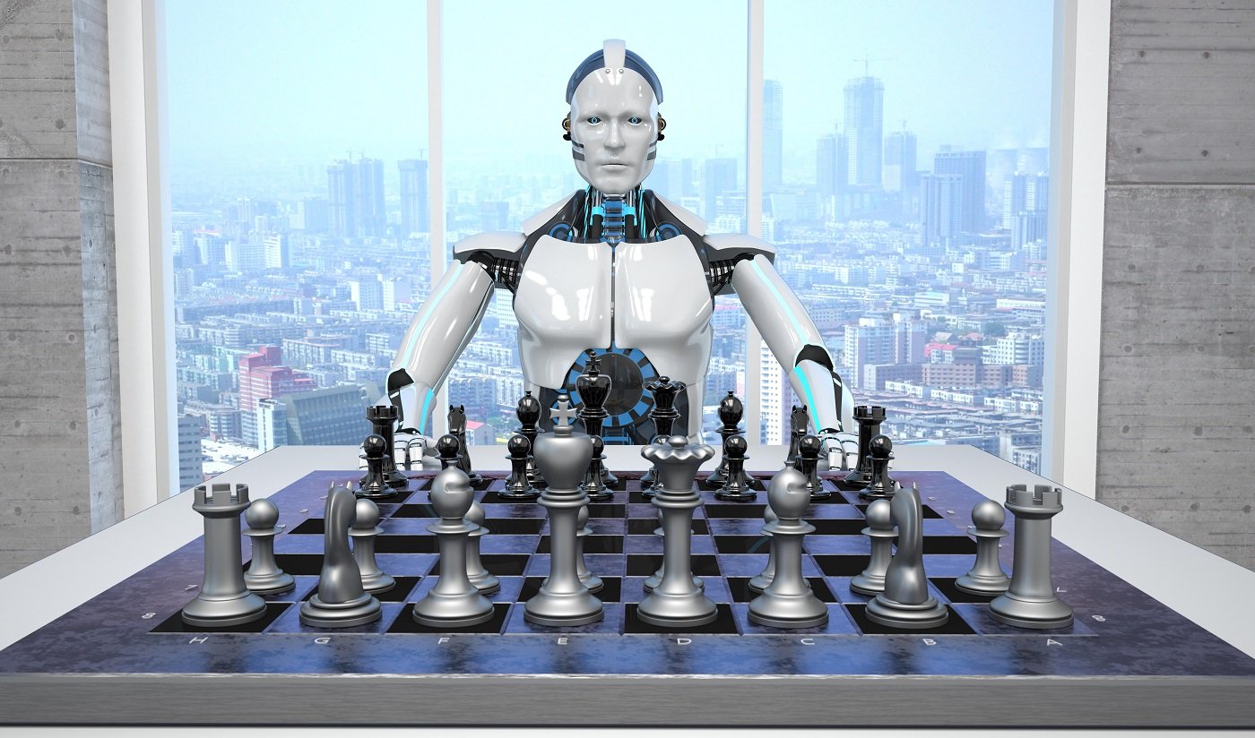 Robô com rosto humano jogando xadrez contra a tela do