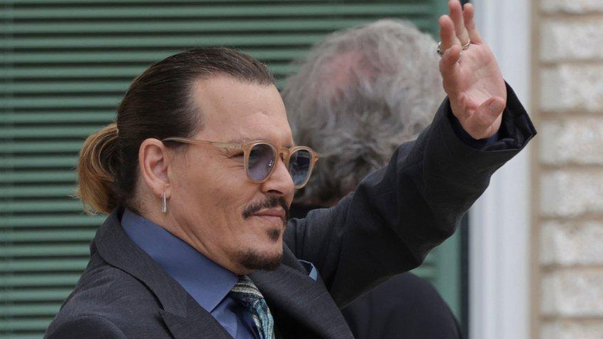 Johnny Depp deixa elenco de Animais Fantásticos após acusações de  agressão 