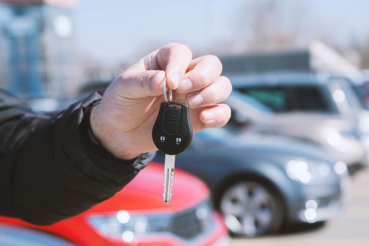 Várias montadoras têm investido em programas de assinatura de carro.