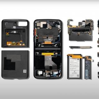 Imagem de Como é o Moto Razr 2022 por dentro? Confira vídeo