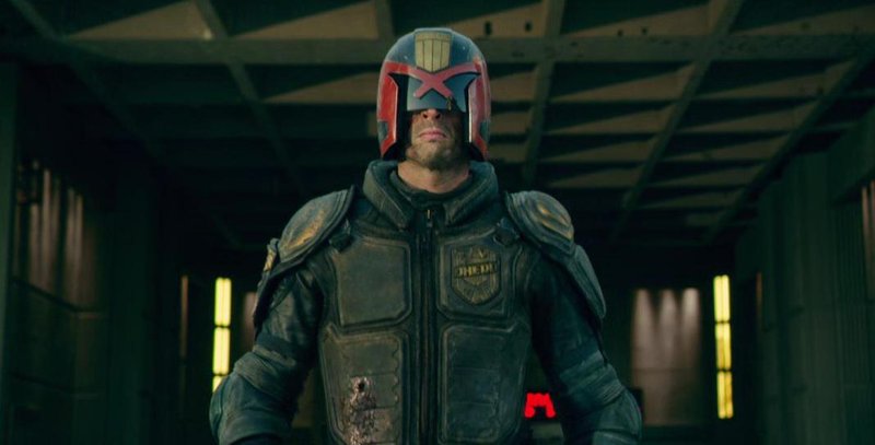 Karl Urban quer que Dredd 2 aconteça, com ou sem ele