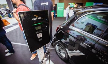 Intelbras anuncia carregadores para carros elétricos; venda começa em 2023