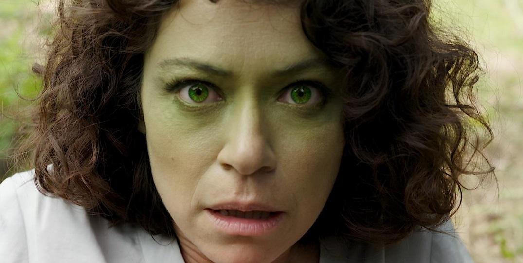 Tatiana Maslany fará sua estreia no MCU na próxima quinta-feira (18) interpretando Jennifer Walters, a Mulher-Hulk. (Disney+/Reprodução)