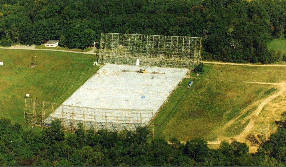 Radiotelescópio Big Ear, na Universidade de Ohio.