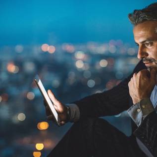 Imagem de Kindle: 5 funções do e-reader para quem gosta de ler à noite