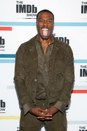 Falei, tô leve: Yahya Abdul-Mateen II descreve sua participação em Aquaman como um ‘trabalho de palhaço’