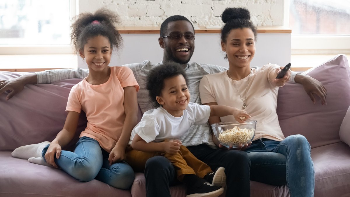 Conheça os 10 melhores filmes para assistir com a família reunida