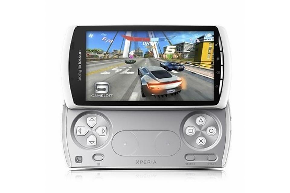 Charmoso, Xperia Play lembra visual do PSP GO. (Fonte: Sony Ericsson via GSMArena / Reprodução)