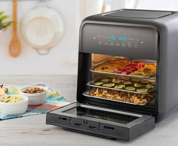 A função de espeto rotativo é o principal diferencial dessa Air Fryer.
