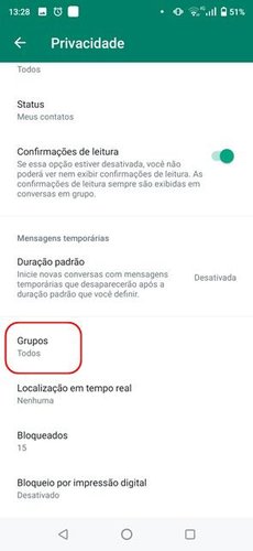 Localize a opção “Grupos”.