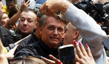 Pix de R$ 1 para Bolsonaro viraliza, mas causa problema na campanha