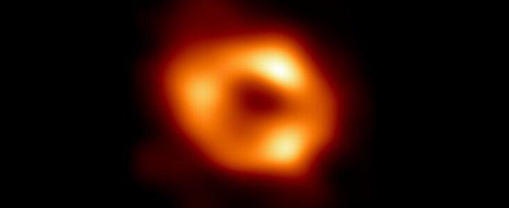 Astrónomos detectan burbuja de gas en agujero negro de la Vía Láctea