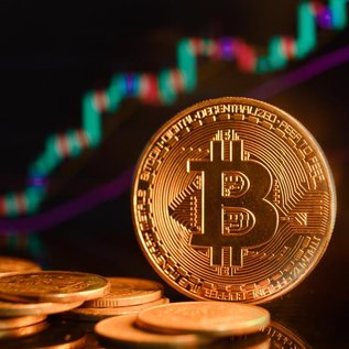 Imagem de Bitcoin ensaia alta e busca primeiro 'setembro verde' desde 2016