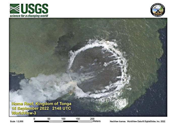 A nova ilha no Pacífico (Fonte: USGS/Divulgação)