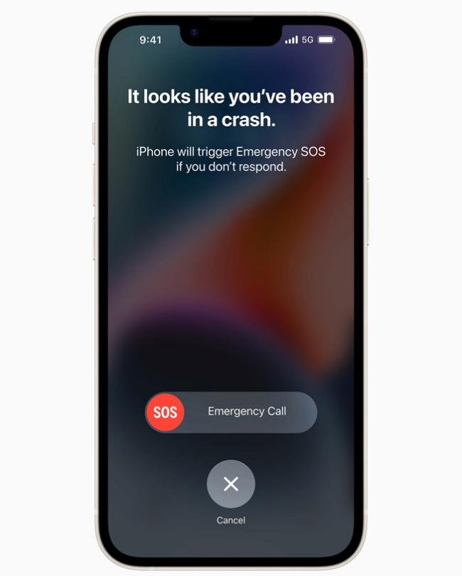 O celular liga para os serviços de emergência ao detectar um acidente, caso o usuário não responda.