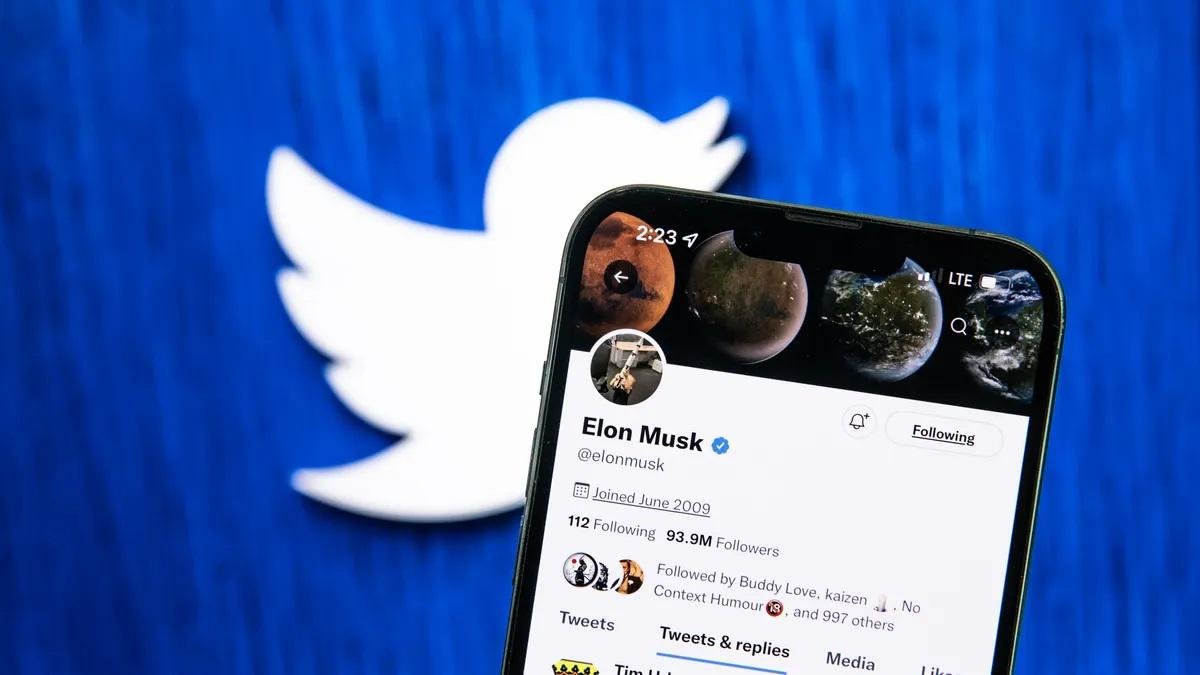 Após Elon Musk voltar atrás da decisão, ações do Twitter voltaram a subir após meses em baixa.