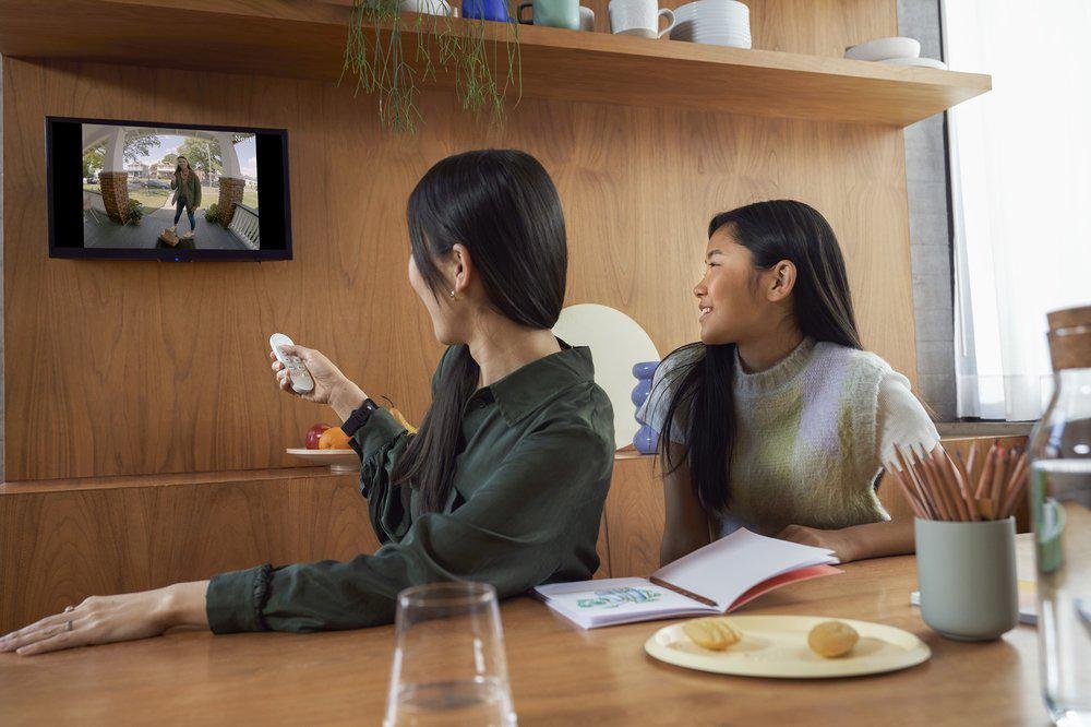 Tanto o Chromecast com Google TV HD como o Chromecast 4K possuem controle remoto