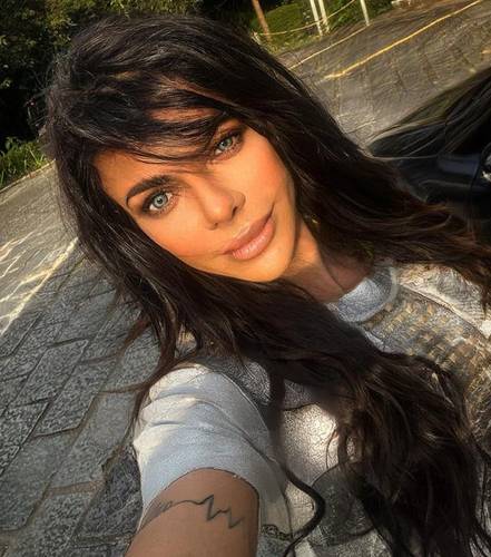 A estratégia da Miss Bumbum é cobrar barato pelo valor da assinatura.