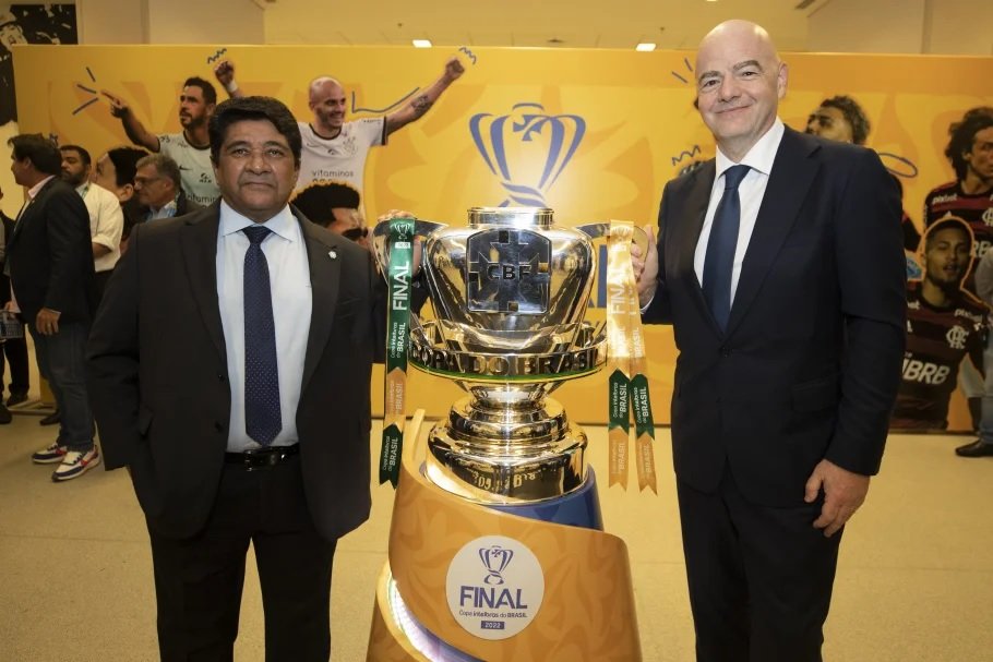 Primeiro jogo da Copa do Brasil teve a presença do presidente da FIFA: Gianni Infantino