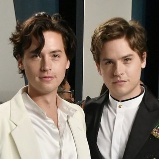 Imagem de 10 atores que têm irmãos gêmeos e você não sabia