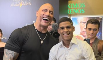 Adão Negro: The Rock e Luva de Pedreiro brincam na estreia do filme; veja!