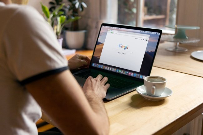 Usuários do Chrome em todas as plataformas devem atualizar o navegador.