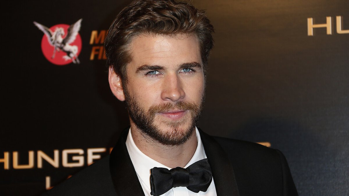 The Witcher: sai Henry Cavill e entra Liam Hemsworth. O que