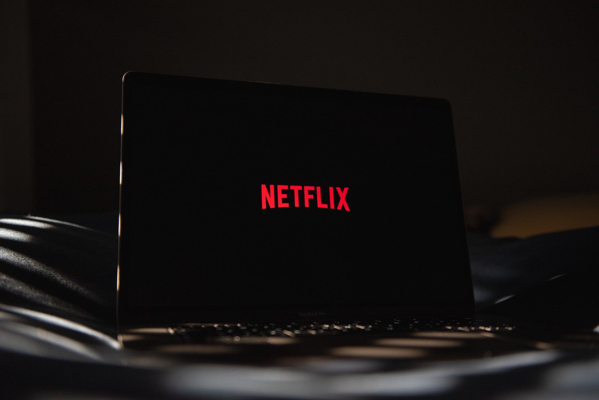 Como assinar Netflix pelo celular, computador e TV? Veja guia completo