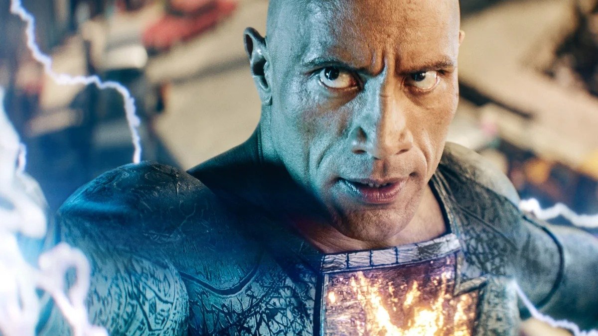 Dwayne Johnson, fala sobre o complicado equilíbrio tonal do filme do Adão  Negro