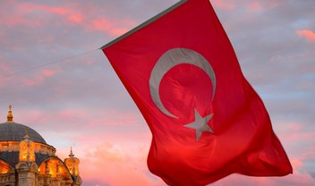 Turquia restringe redes sociais após atentado em Istambul