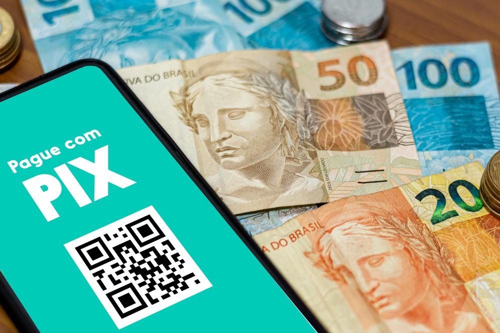 Transações com o Pix movimentaram R$ 1,02 trilhões em setembro, com tíquete médio de R$ 444.