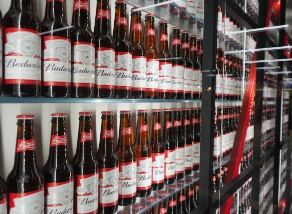 Budweiser, patrocinadora da Copa, possui direitos de venda exclusiva durante o evento