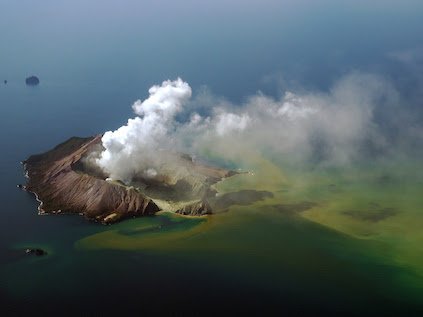 O documentário retrata a erupção vulcânica que causou várias mortes na Nova Zelândia em 2019.