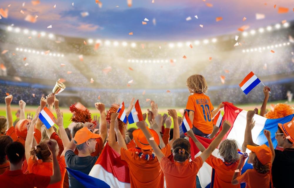 A seleção da Holanda também é conhecida por Laranja Mecânica, em referência ao uniforme laranja do time e, é claro, ao filme de Stanley Kubrick.