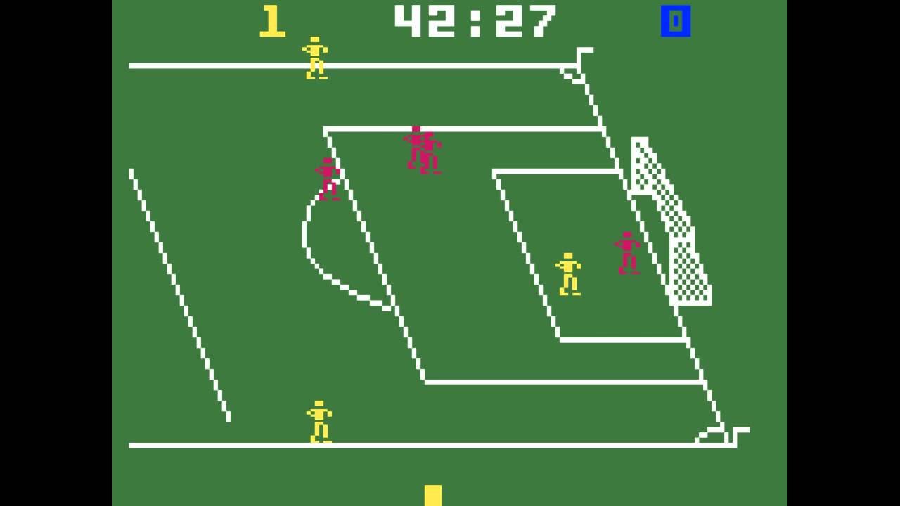 NASL Soccer, ou Intellivision Soccer, foi pioneiro ao trazer a possibilidade de controlar um time vendo o estádio com uma câmera de longe. Foi relançado em 1982 para Atari 2600 como International Soccer.
