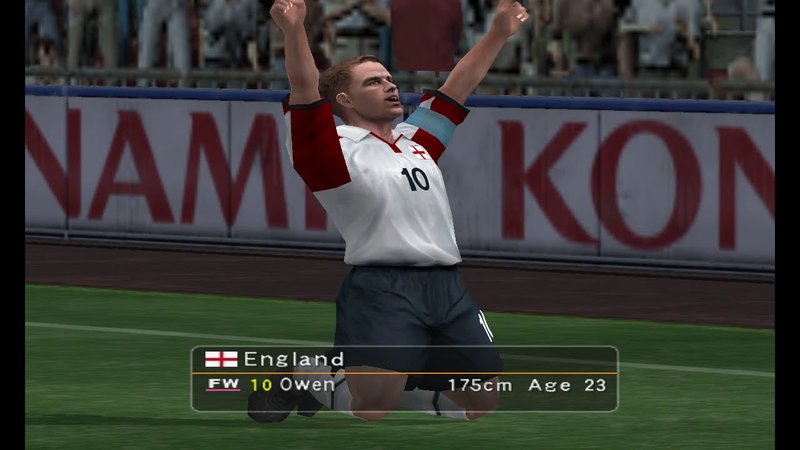 O PlayStation 2 também foi super popular no Brasil e, ao longo da geração, tanto a versão oficial de Pro Evolution Soccer como os seus mods vendiam muito bem por aqui. Até hoje o Bomba Patch faz sucesso no PS2 com novas edições!