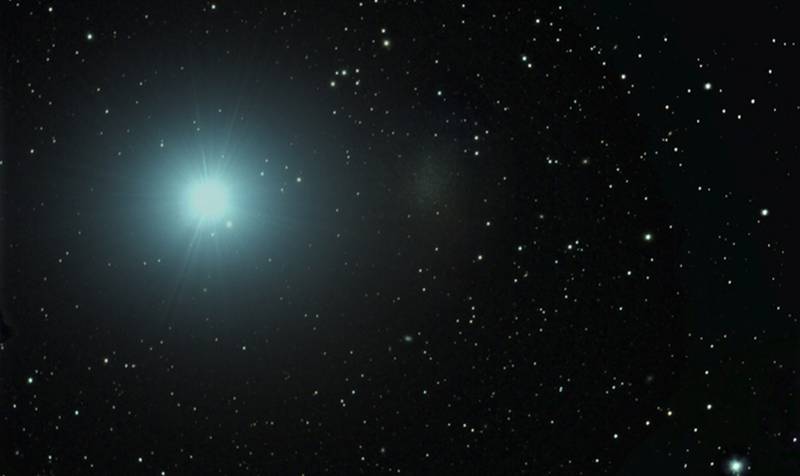 Imagem da Galáxia anã Leo I; Avi Loeb também é o responsável pelo Galileo Project, uma iniciativa para buscar vestígios de tecnologia extraterrestre no sistema solar.