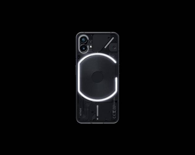 Nothing Phone 1 tem um visual único com LEDs e traseira transparente.
