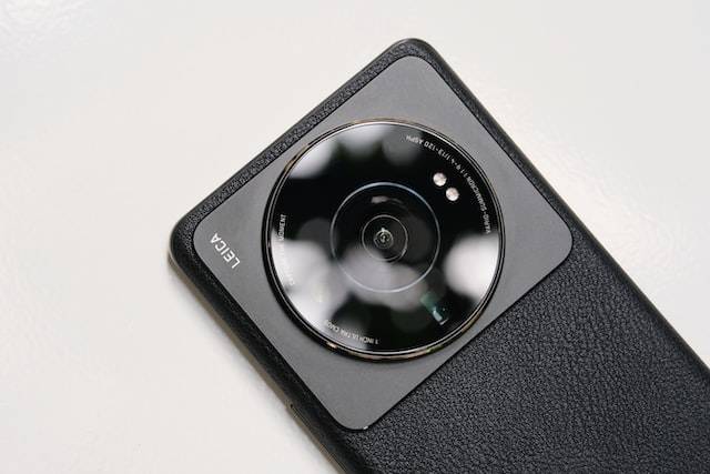 O formato circular da câmera do Xiaomi 12S Ultra deve ser mantido no 13 Ultra da marca.