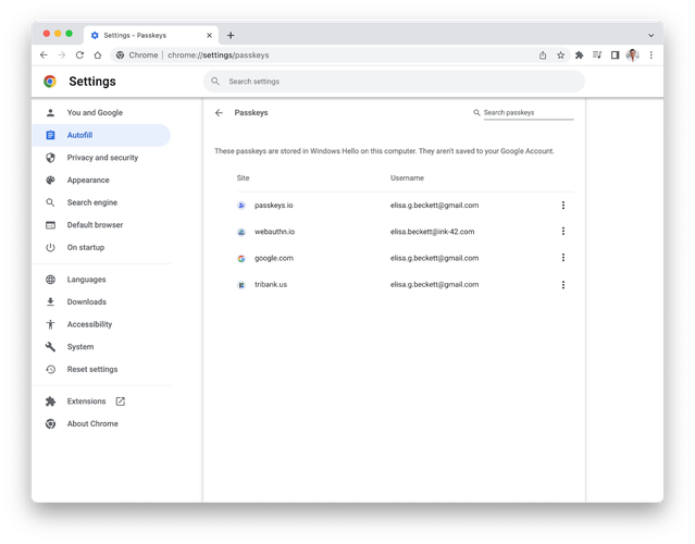 No desktop, é possível gerenciar os logins configurados pelo Passkey.