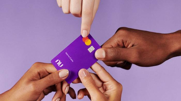 O Nubank afirmou que pretende aumentar o quadro de funcionários em 2023, apesar das demissões.
