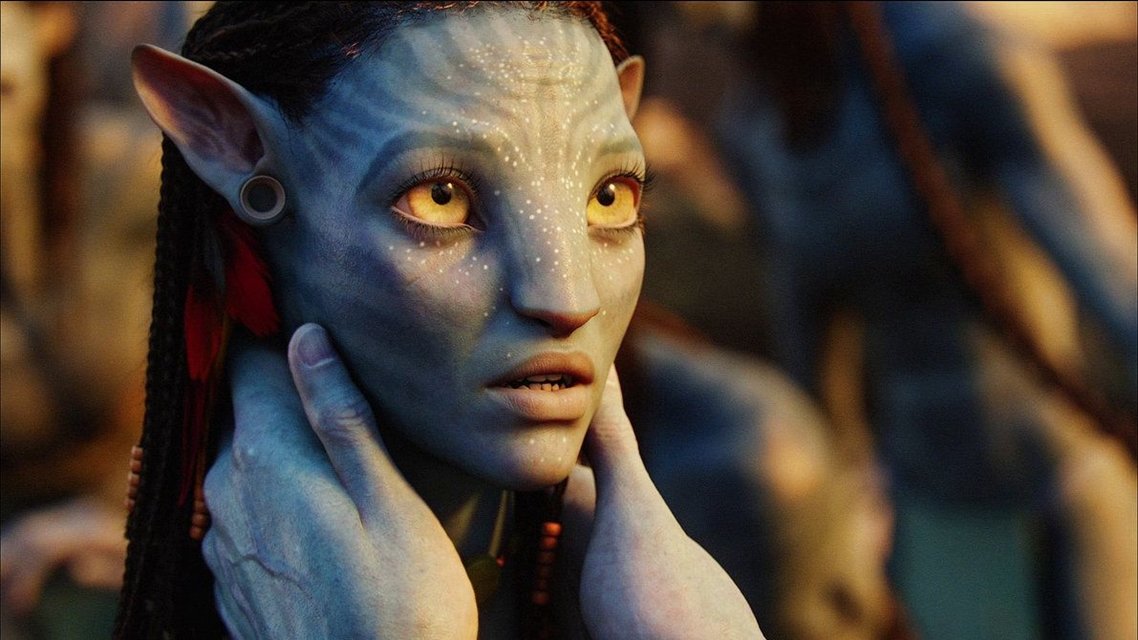 Neytiri segue sendo uma das principais personagens de Avatar e lidera Pandora em vários aspectos.