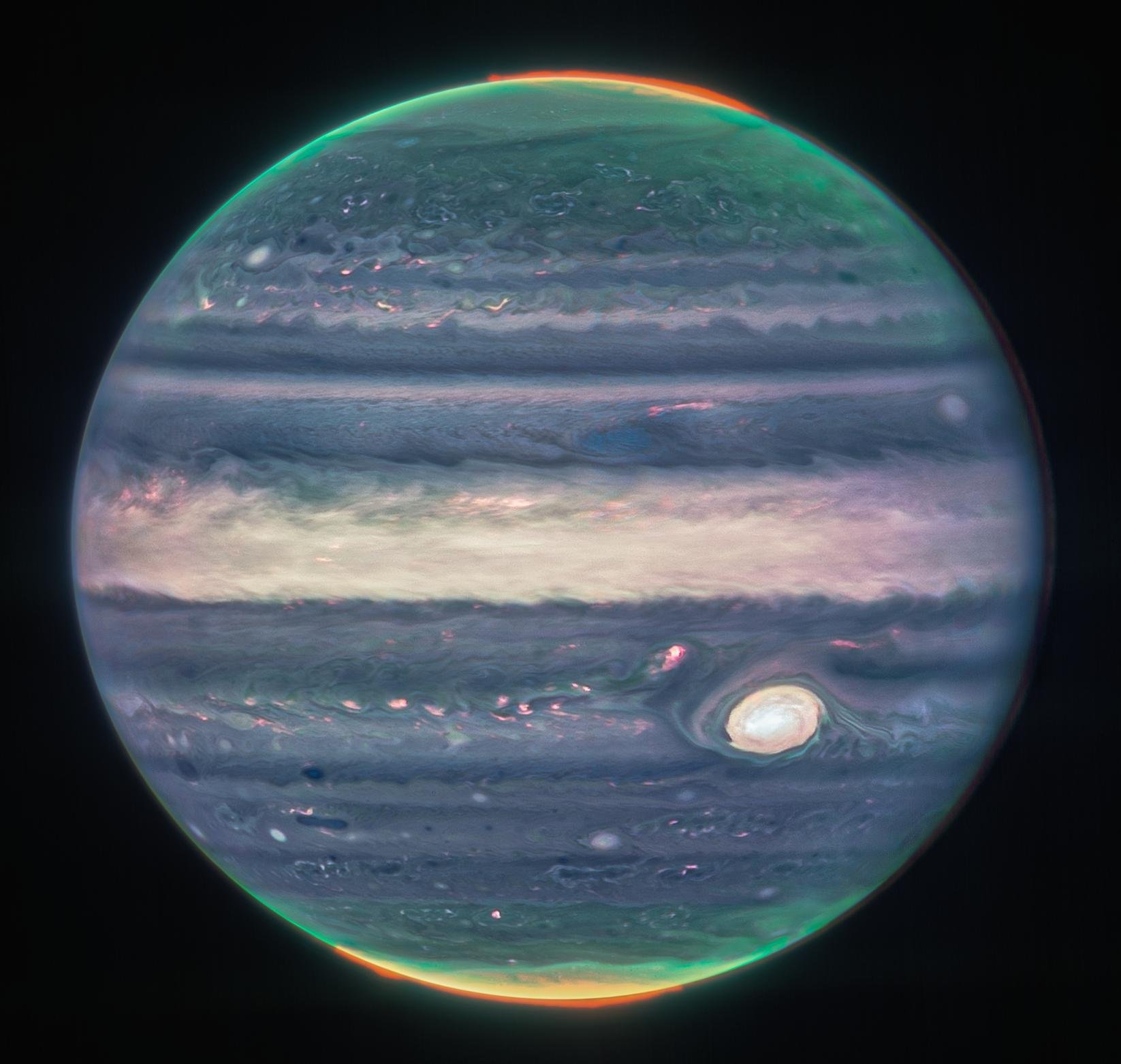 Júpiter em infravermelho visto pelo JWST.