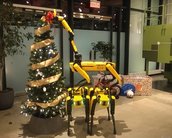 Cão robô da Boston Dynamics faz homenagem ao Natal em vídeo; veja