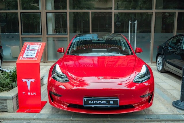 A Tesla ofereceu descontos no Model 3 e no Model Y para compradores na América do Norte.