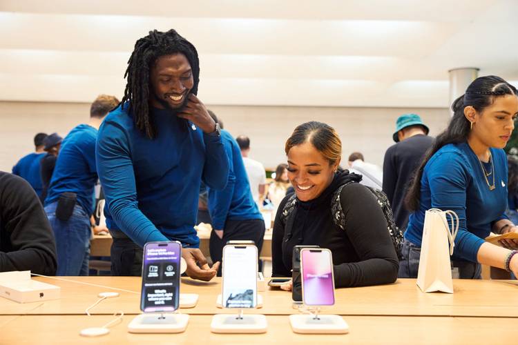 A produção do iPhone na Índia visa evitar problemas de abastecimento de estoques.